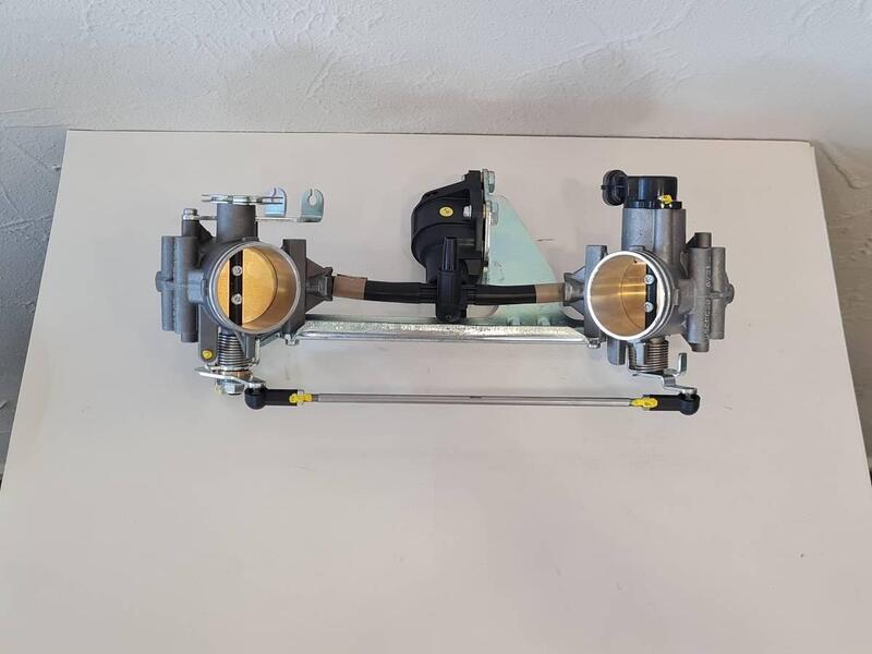 Moto Guzzi gruppo corpo farfallati GU05112530