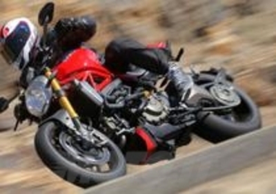 Ducati Monster 1200S