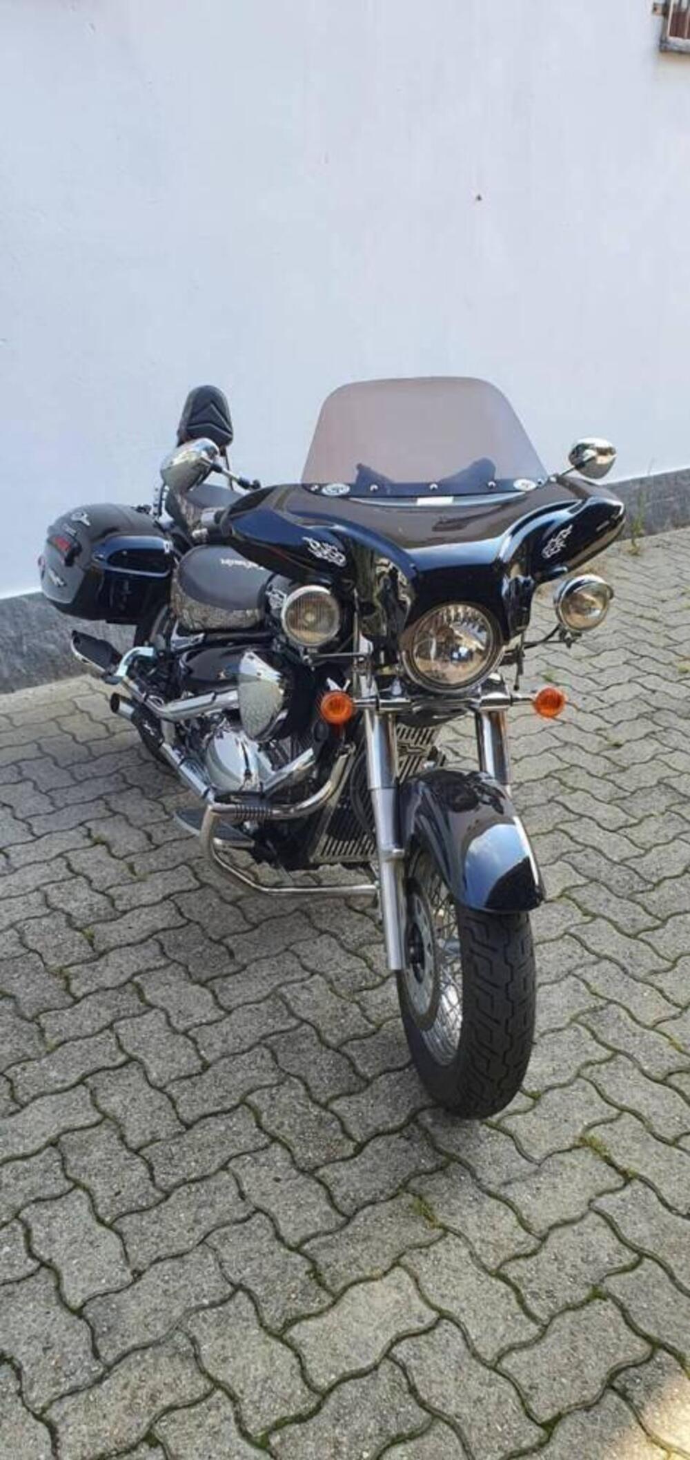 Suzuki Intruder 800 C B (2015 - 17) (4)