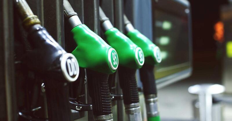 Diesel e benzina, stop in Italia nel 2035. Ma di che parliamo?  