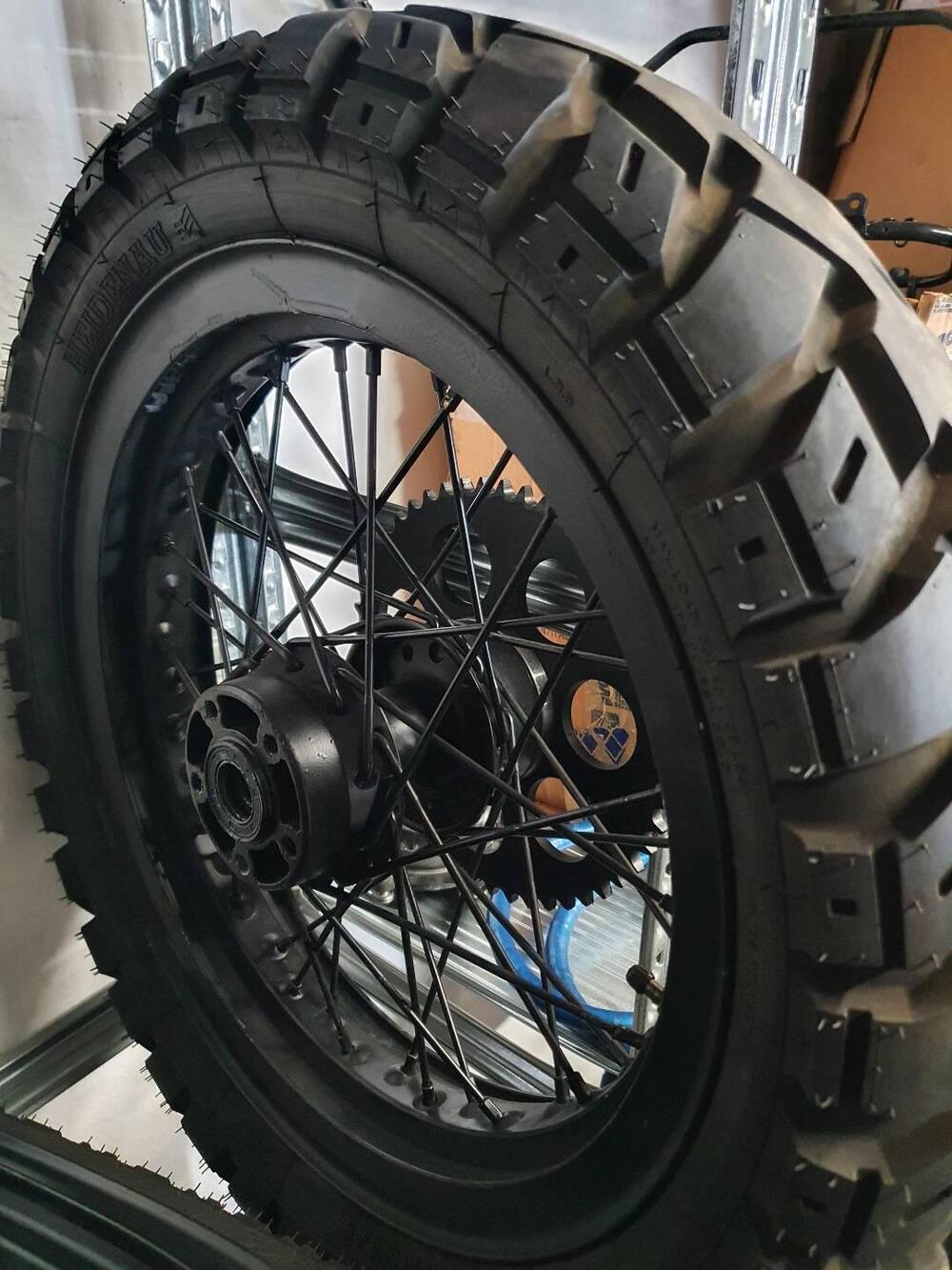 Cerchioni x Kit Cafè Racer x Hd883 Harley-Davidson (5)