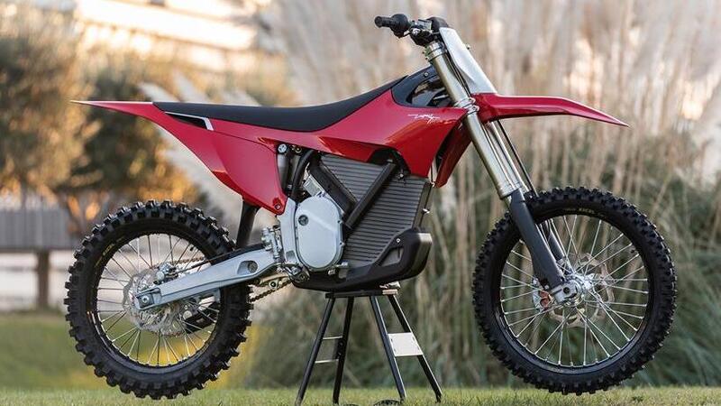 La Stark VARG lancia la sfida alle moto da cross tradizionali 