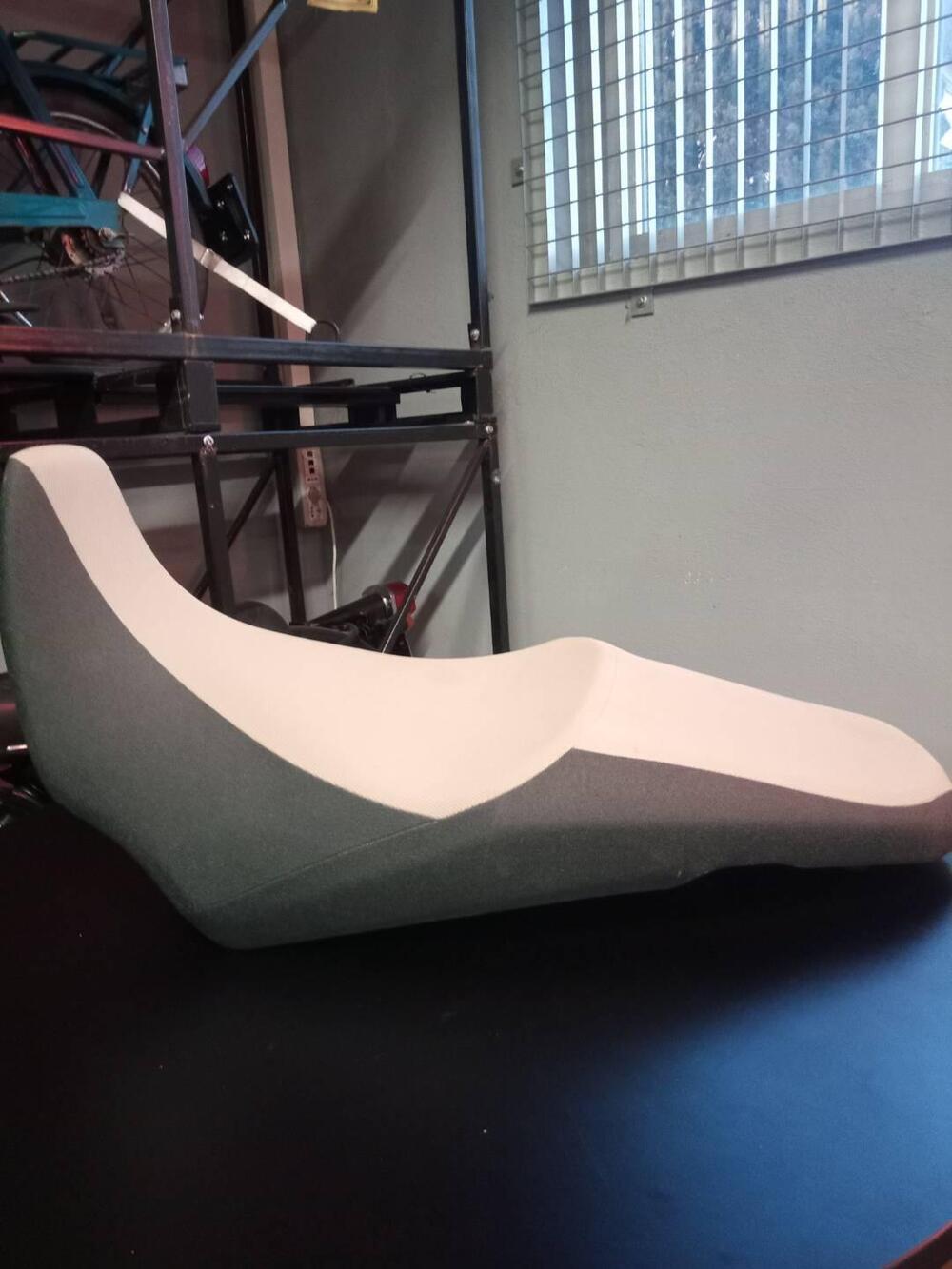 Sella V-strom 1000 Suzuki