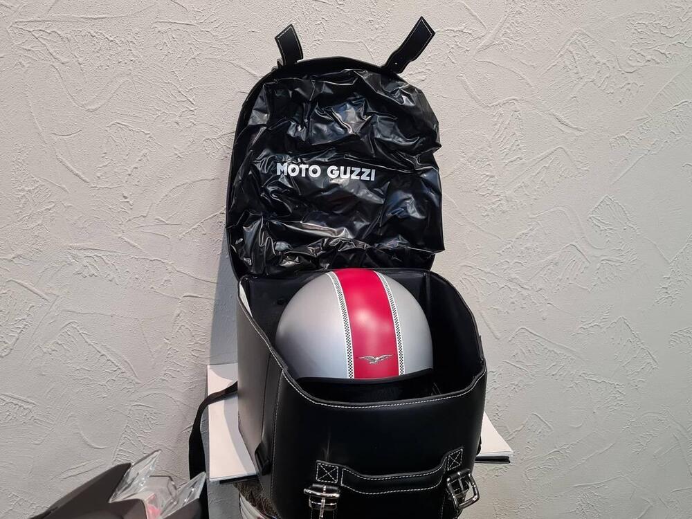 MOTO GUZZI BAULETTO 30LT PELLE (3)
