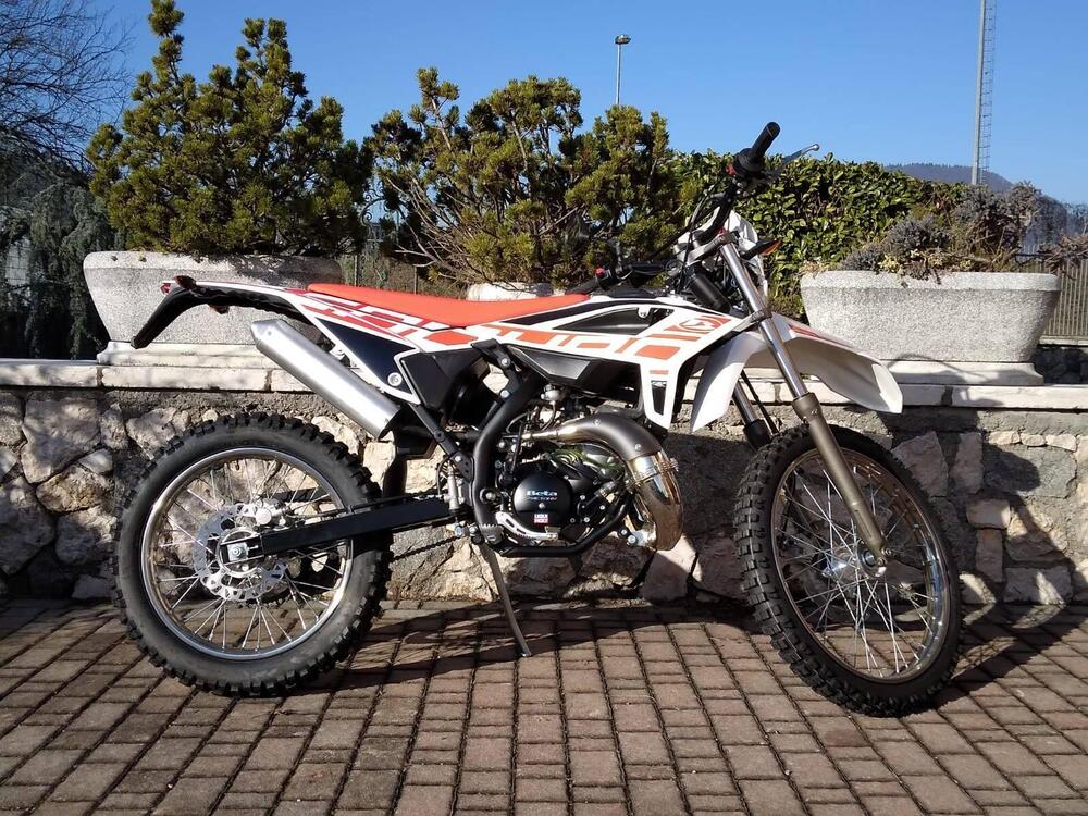 Betamotor RR 50 Enduro (2021 - 25) (2)