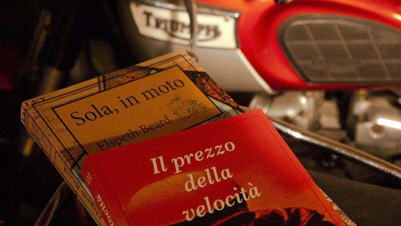 - 4 a Natale 2021, un&#039;idea regalo al giorno per motociclisti e motocicliste: un libro a tema moto