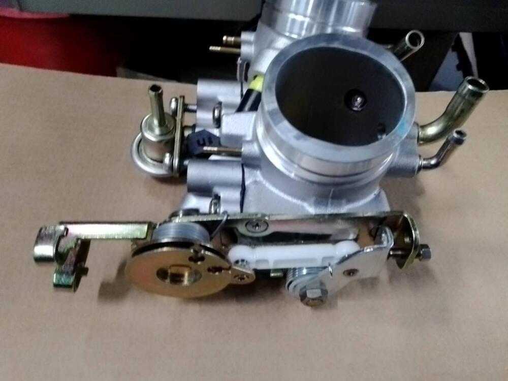 CORPO FARFALLATO APRILIA RSV E TUONO AP0296970 (3)