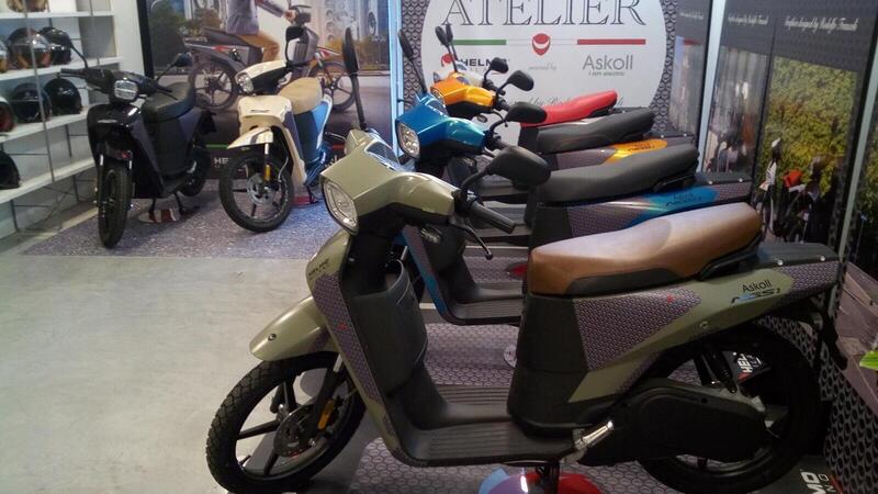 Scooter Askoll sartoriali all&#039;Helmo&nbsp;Milano Atelier