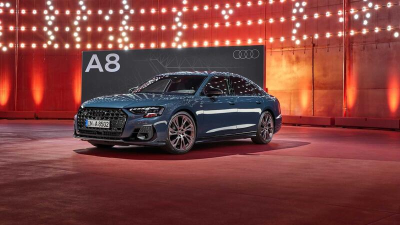 La grande ammiraglia Audi A8 con un nuovo facelift