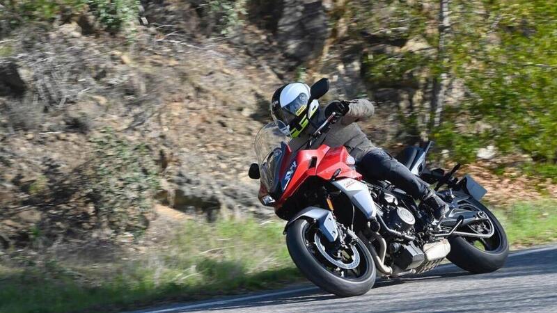 Tutte le moto che vedremo nel 2022 - le Crossover  