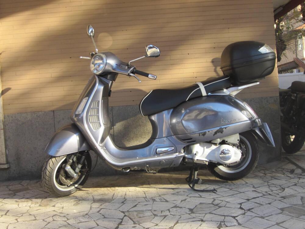 Vespa Granturismo 200 L