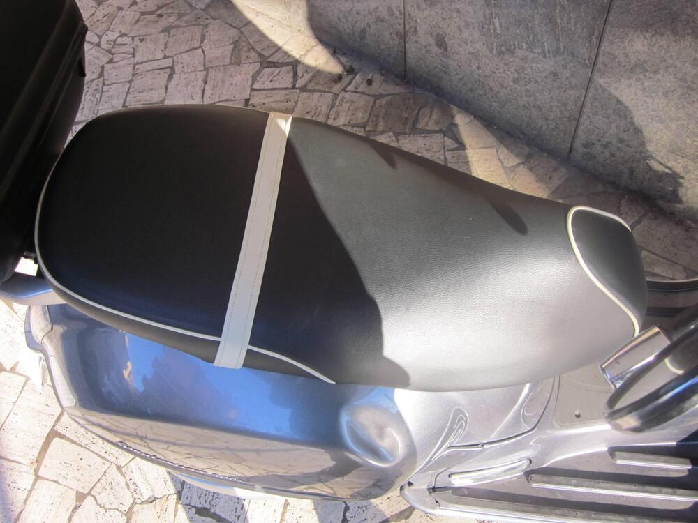 Vespa Granturismo 200 L (14)