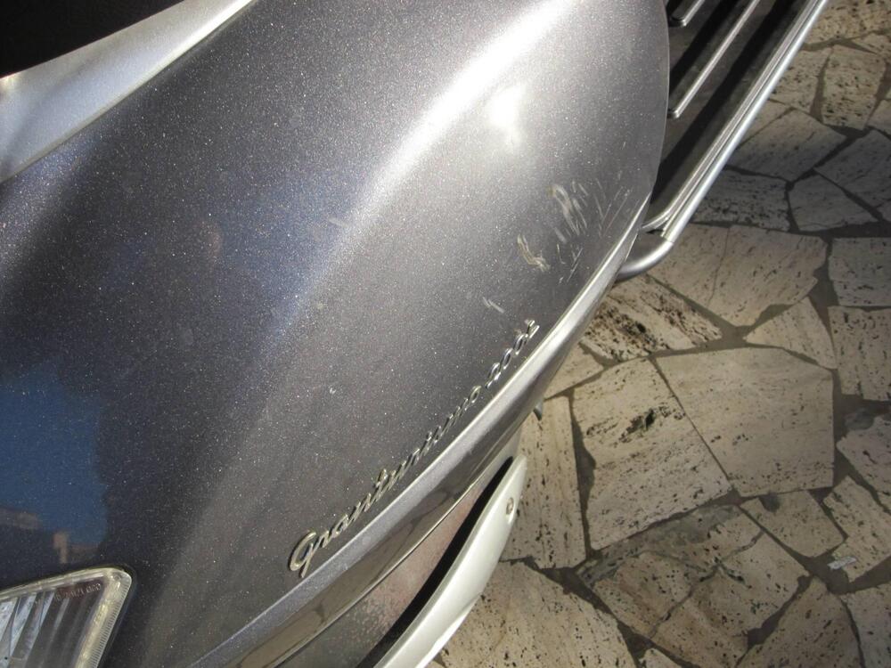 Vespa Granturismo 200 L (15)