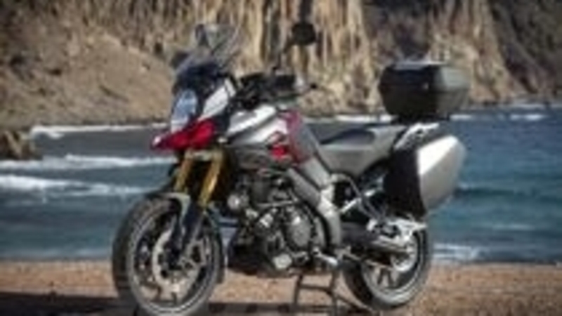 Suzuki V-Strom 1000 ABS. Disponibile ora la gamma accessori 