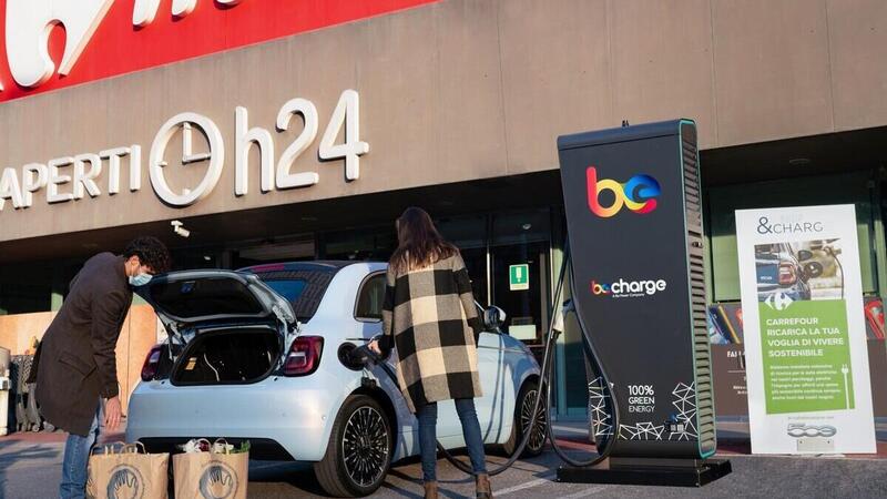 Batosta auto ELETTRICHE: fino +55% le ricariche dal 10 gennaio 2022