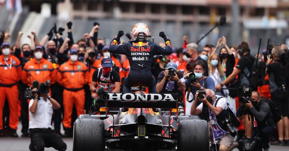 Red Bull e Honda, continua la partnership che ha portato Verstappen al titolo