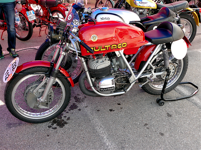 Dopo la grande vittoria del 1972 nella massacrante 24 ore del Montjuich la Bultaco aveva in animo di produrre delle repliche della sua 360 da Endurance. Non sono uscite dallo stadio di prototipo ed &egrave; stato un vero peccato perch&eacute; si trattava di moto stupende