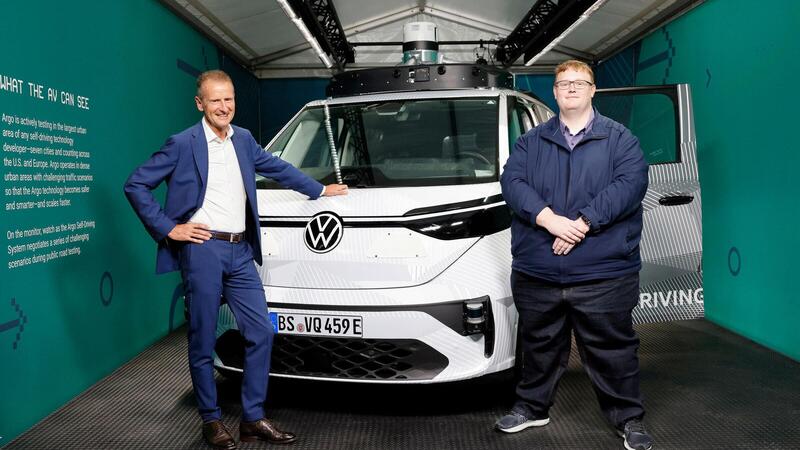 Prima novit&agrave; Volkswagen dell&#039;anno &egrave; l&rsquo;erede Bulli: ID.Buzz elettrico [in strada per lavoro e vacanze]