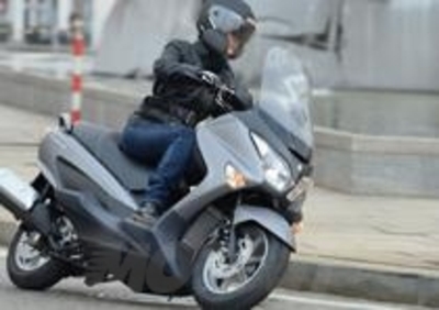 Suzuki Burgman 125 e 200 ABS