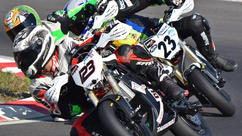 Loris Reggiani e la Thundervolt scendono in gara al CNV Motoasi