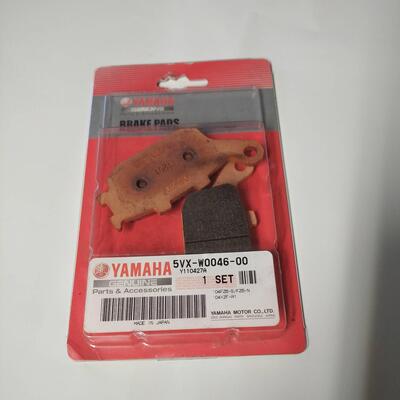 PASTIGLIE POST. YAMAHA R6/R1/XJ6/FZ8/FZ1/FZ6/XSR90