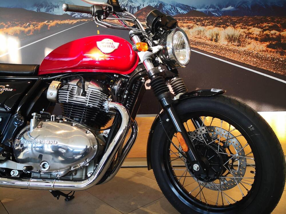 Royal Enfield Interceptor 650 (2021 - 26) (4)
