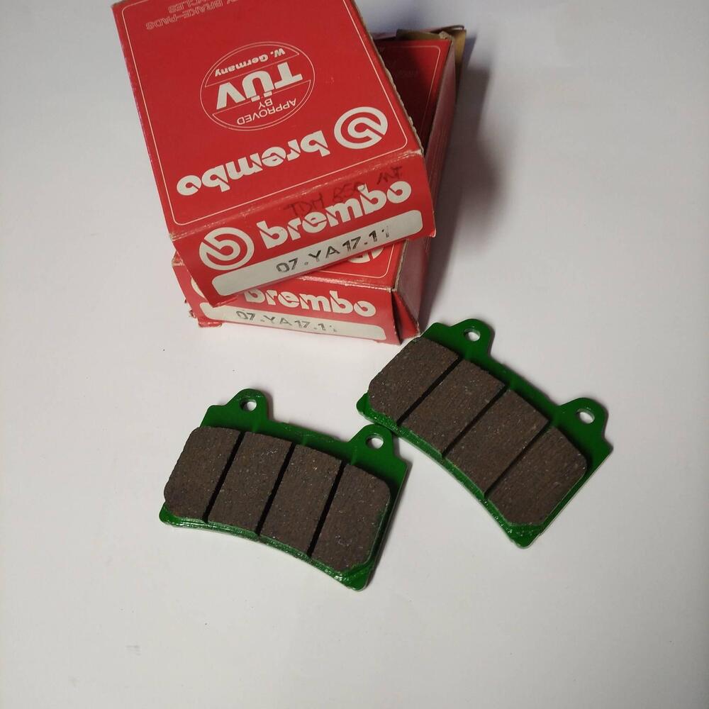 PASTIGLIE ANT. YAMAHA TDM850 91/95 Brembo