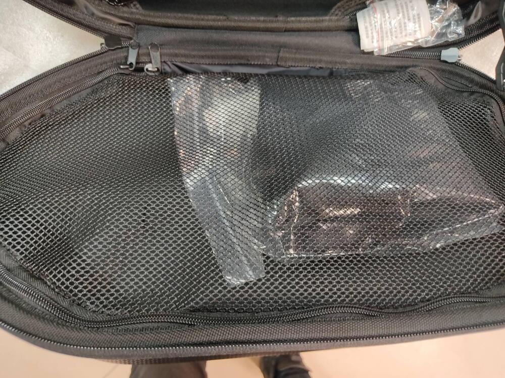 COPPIA DI BORSE LATERALI GIVI ESPANDIBILI (5)