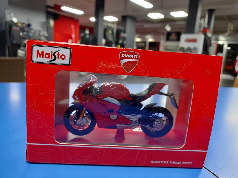 MODELLINO V4 S Ducati (2)