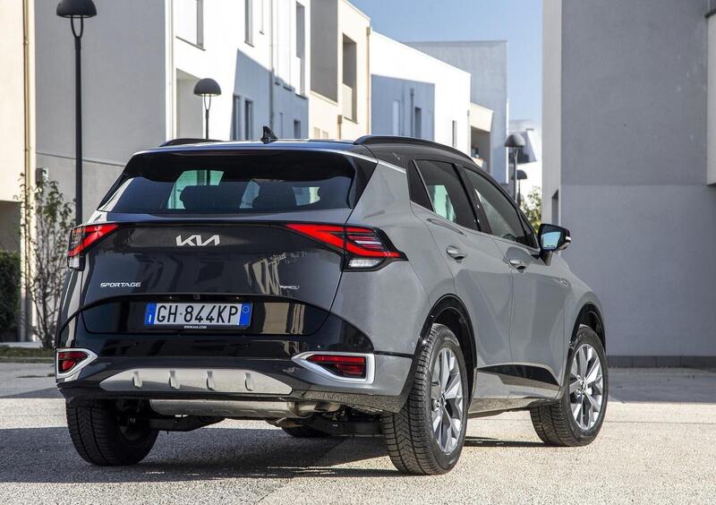 Kia Sportage (2021-->>) (4)