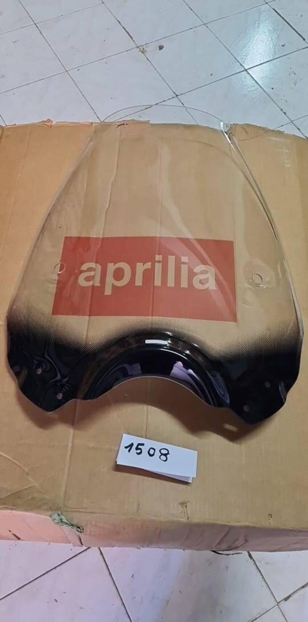 PARABREZZA SCARABEO GT Aprilia