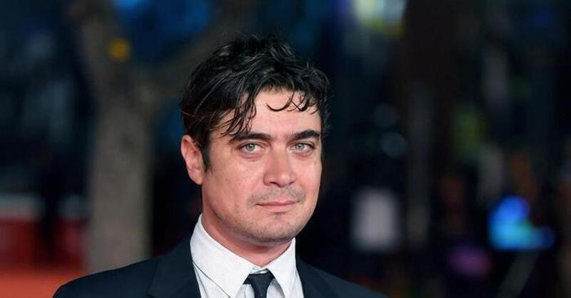 Riccardo Scamarcio protagonista di un film con la Lancia Delta Martini