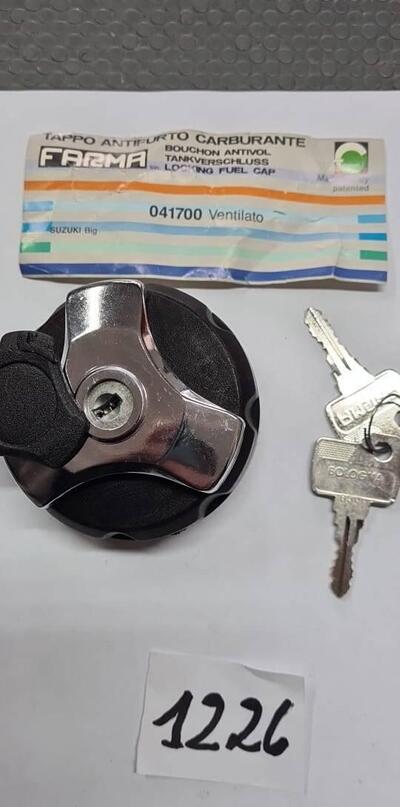 TAPPO SERBATOIO SUZUKI DR 750 BIG DR 800 BIG FARMA