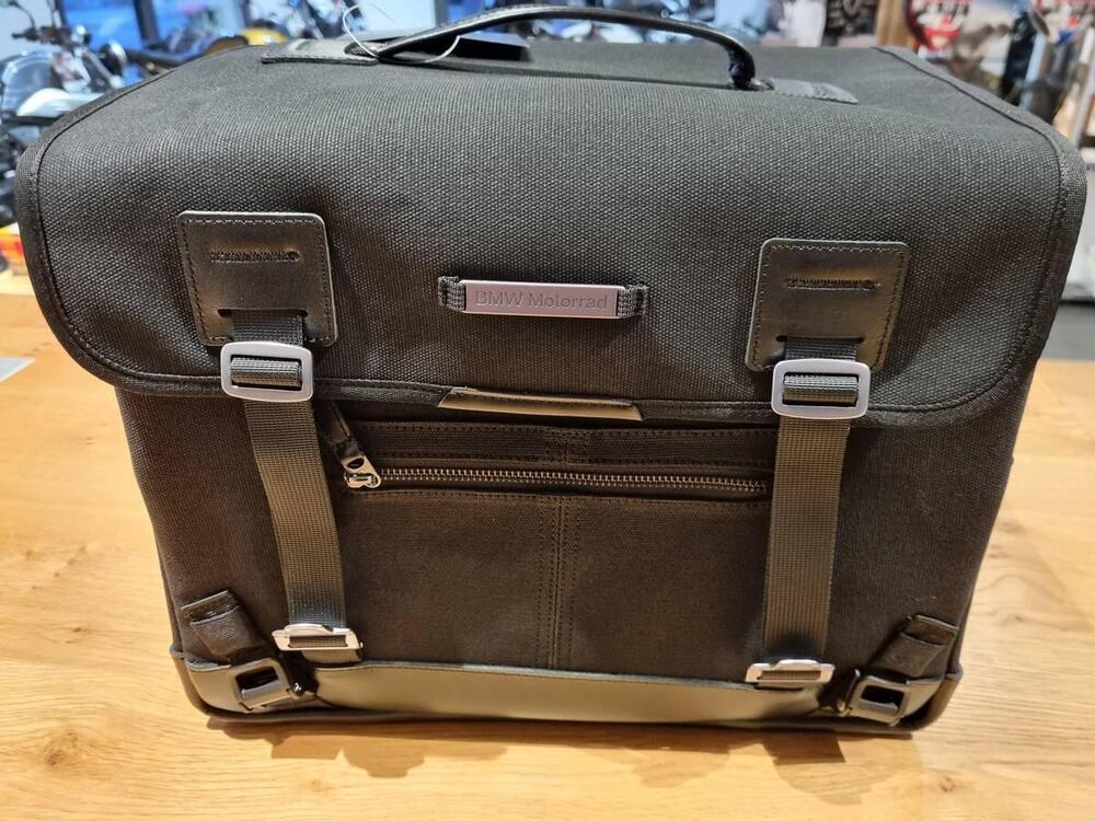 BMW Borsa Medium (Waterproof) (2)