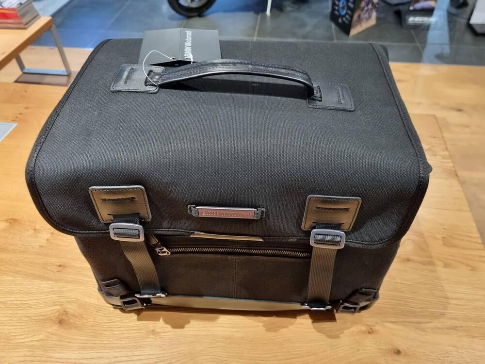 BMW Borsa Medium (Waterproof) (3)