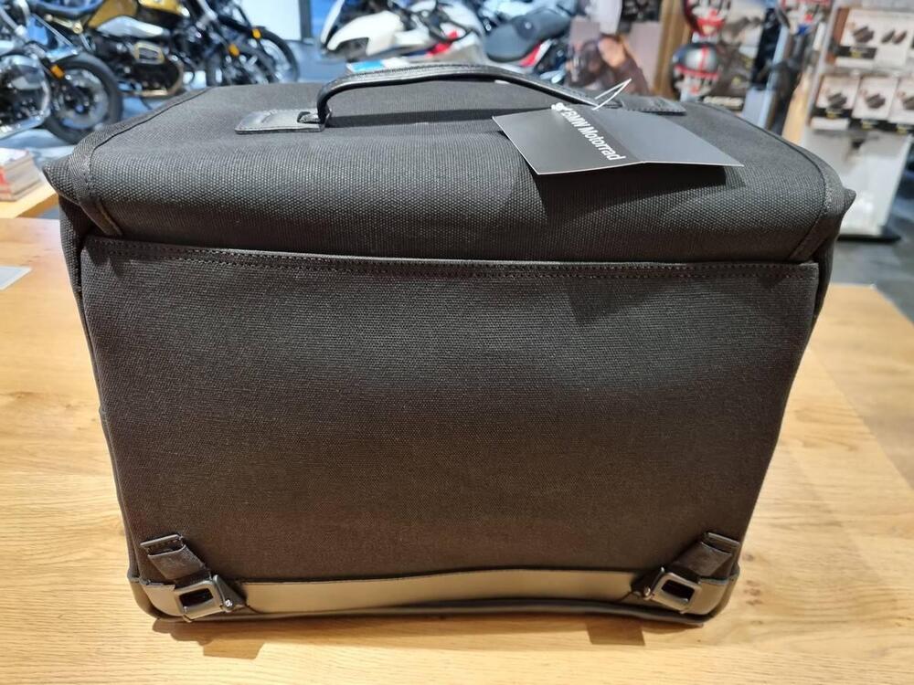 BMW Borsa Medium (Waterproof) (4)