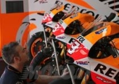 MotoGP. Tutti in fila dietro alla Honda