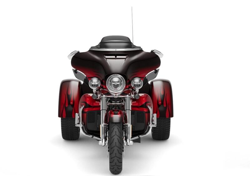 Harley-Davidson CVO - Custom Vehicle Operations 117 CVO Tri Glide (2022) - FLHTCUTGSE_AF (7)