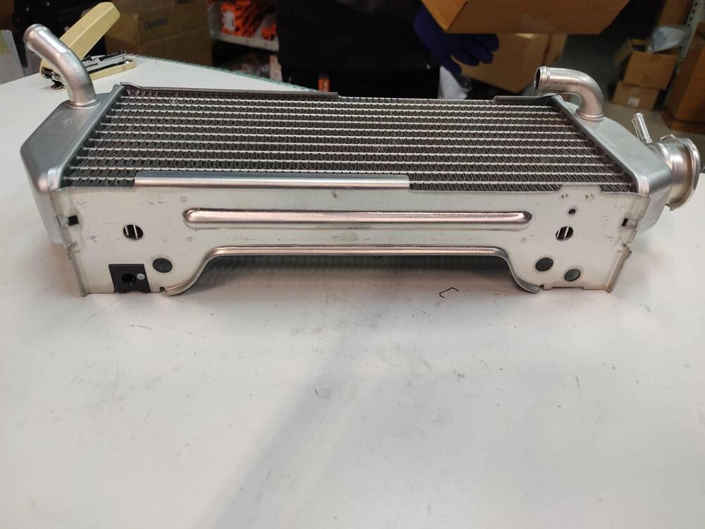 RADIATORE DESTRO SUZUKI DR Z400 ANNO 2004 (5)