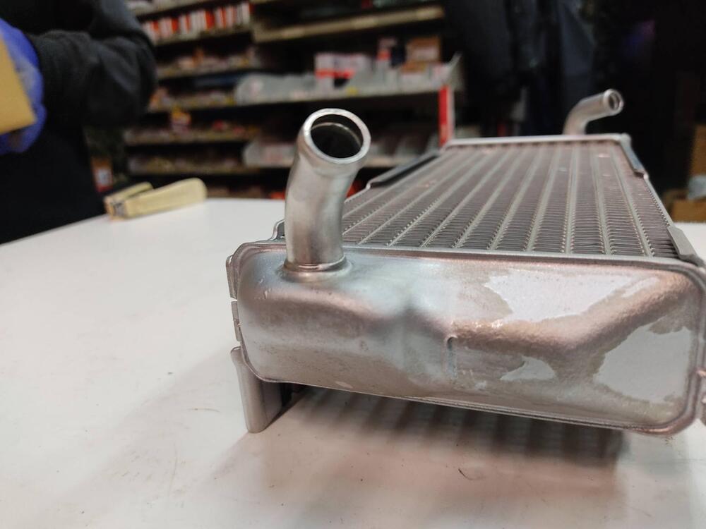 RADIATORE SINISTRO SUZUKI DR Z400 ANNO 2004 (2)