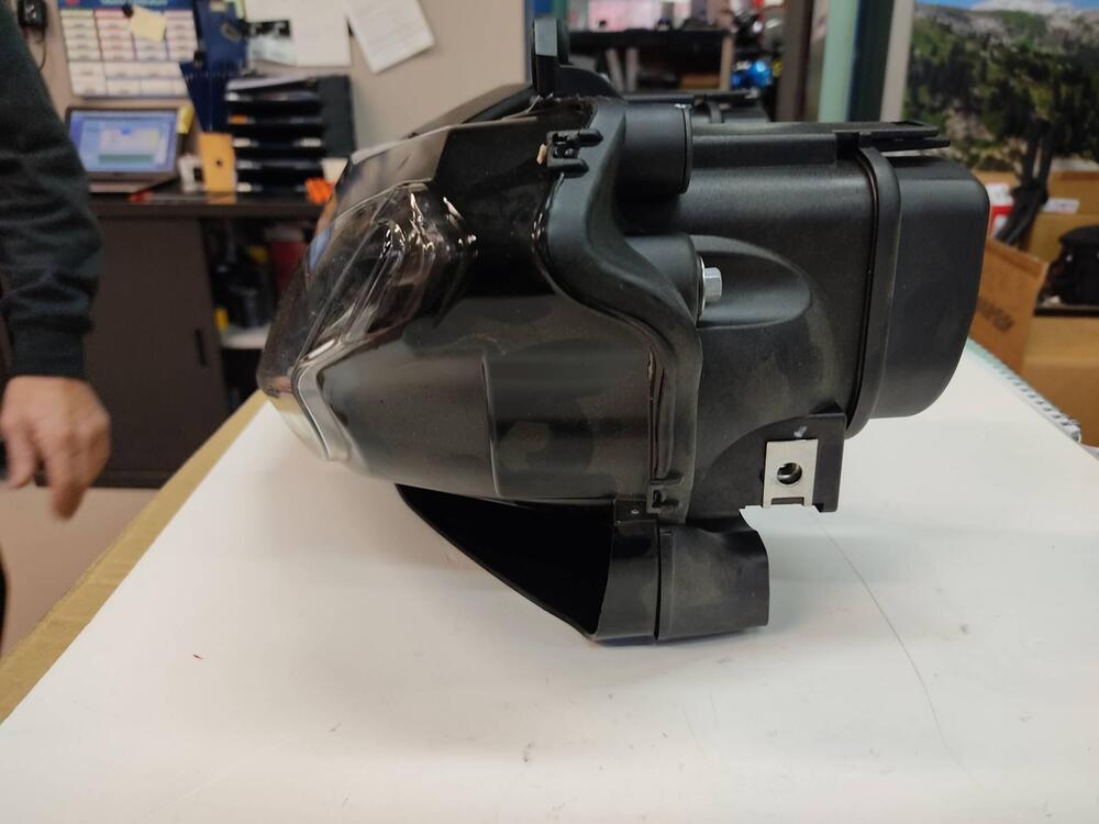 FANALE ANTERIORE DUCATI SUPERBIKE 848 / 1198 (3)