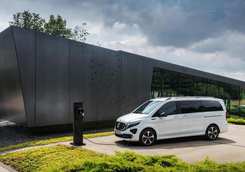 Mercedes-Benz EQV (2020-->>) (23)