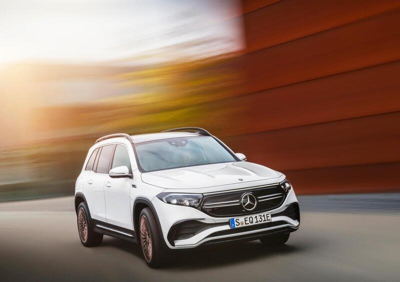 Mercedes-Benz EQB (21)