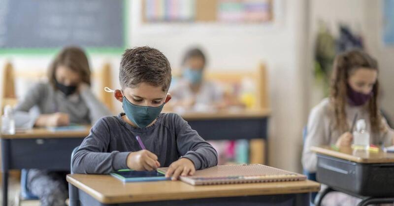 Covid e spostamenti. Cosa cambier&agrave; per scuola e quarantene?