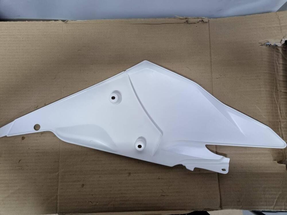 Tavola numeri bianca sinistra G 450 X BMW (2)