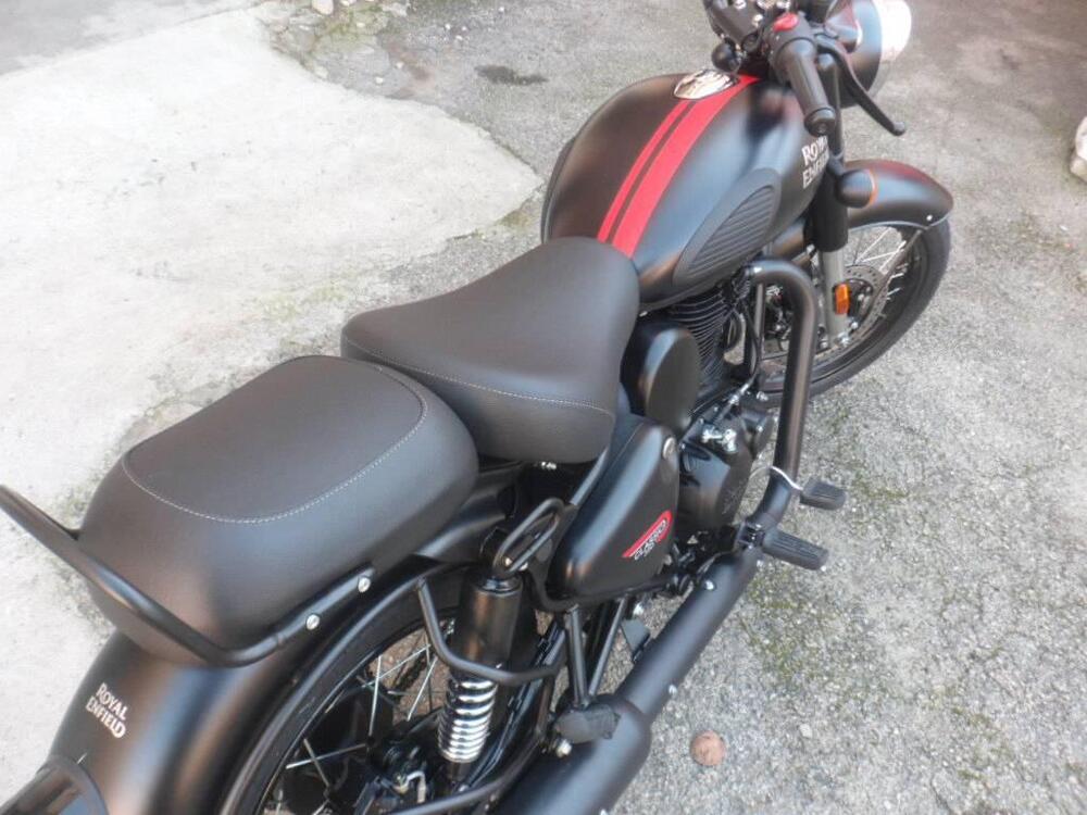 Royal Enfield Classic 350 (2021 - 25) (9)