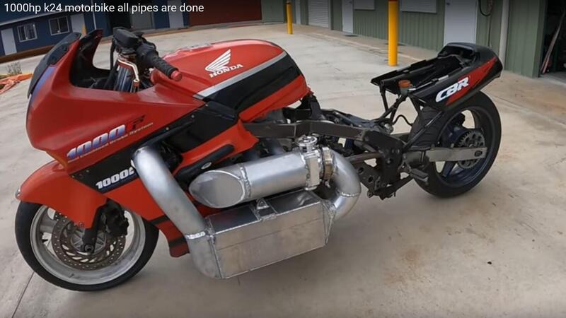 La potenza non &egrave; mai abbastanza? 1000 cavalli su una Honda CBR1000F 