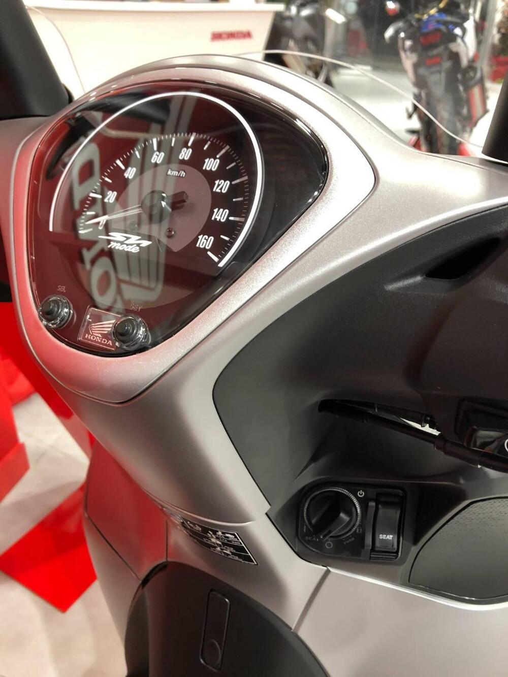 Honda SH 125 Mode (2024 - 25) (2)