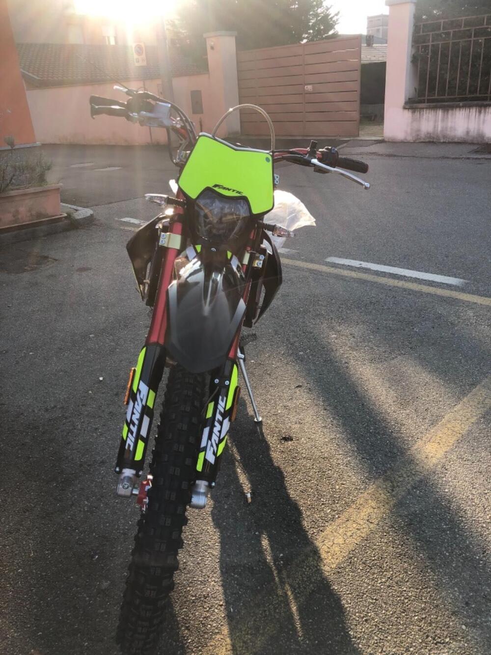 Fantic Motor XEF 125 Competition (2023 - 24) (2)