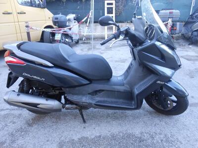 Kymco Downtown 300i (2009 - 17) usata